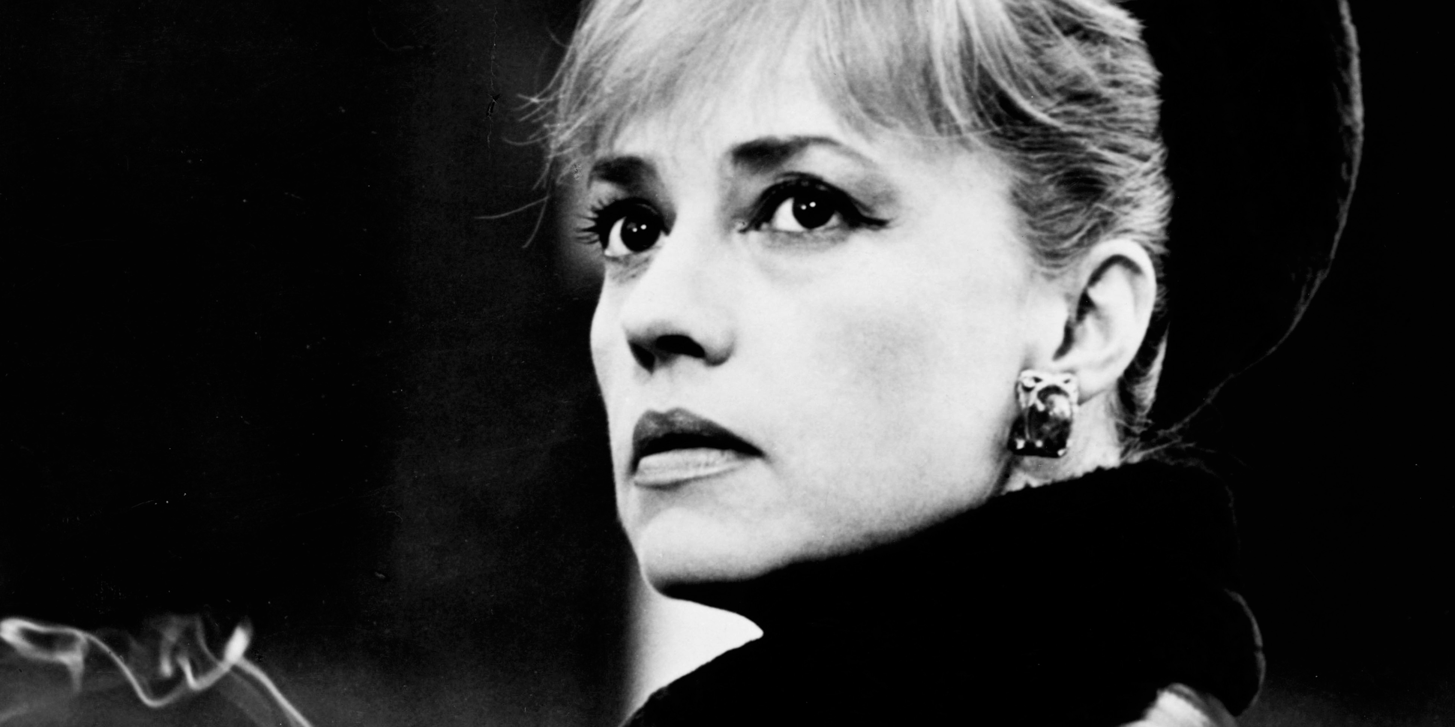 87_Home_JeanneMoreau